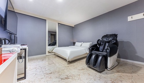 Room (Standard - Massage Chair (Massage cha)