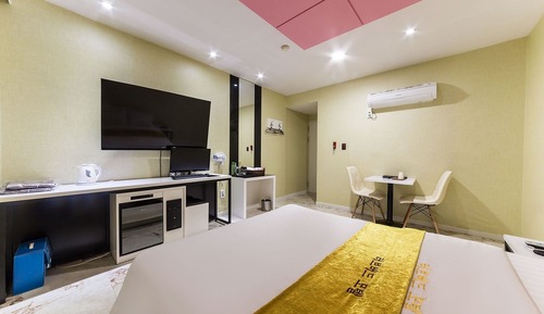 Room (Standard (OTT))