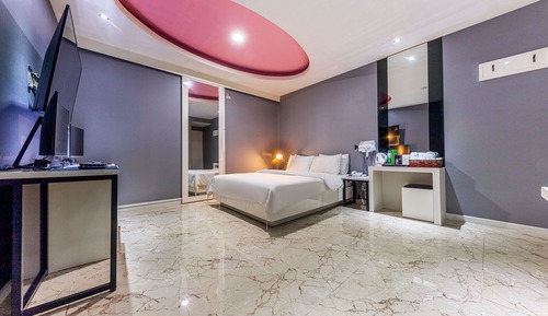 Room (Special room (RTX3060 couple PC lates)