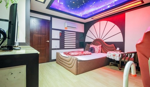 Room (Love chair)