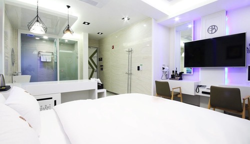 Room (Standard A)
