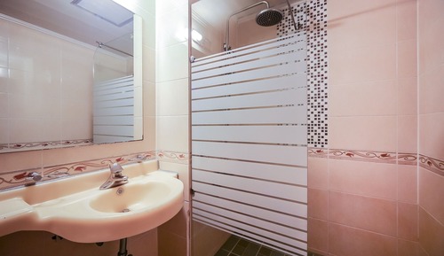 Room (Standard Room)