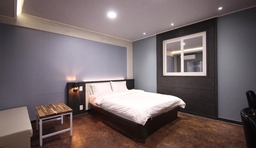 Room (Suite (Bathtub))
