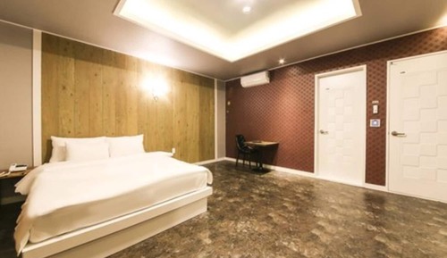 Room (Standard)