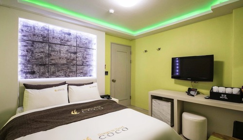 Room (Event Room (Time Special))