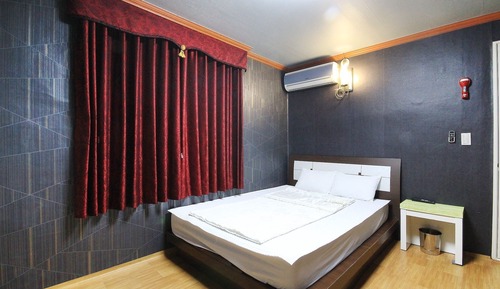 Room (Standard Room)