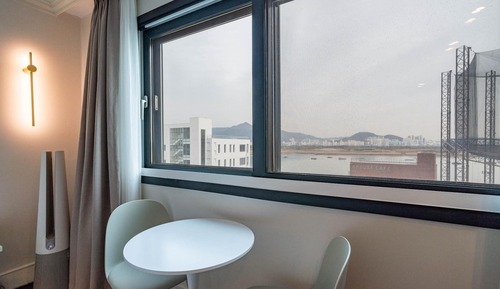 Room (Premium ocean view (LG air purifier f)
