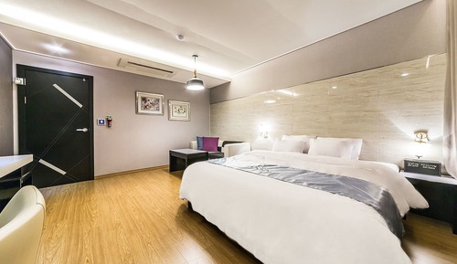 Room (Standard room)
