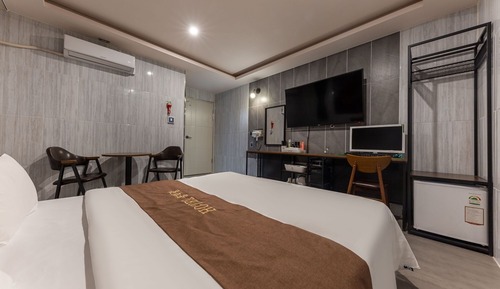 Room (Standard B)