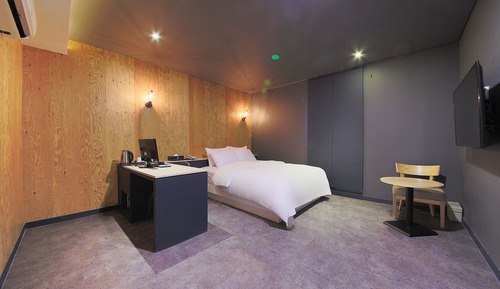 Room (First-come-first-served special price)