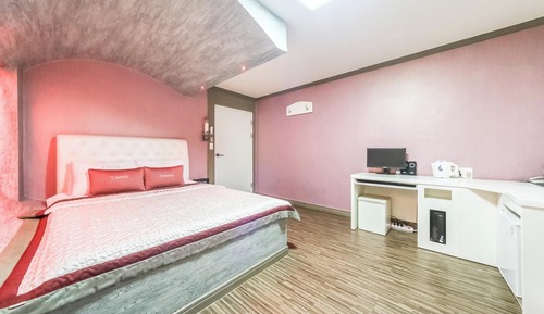 Room (Special Room)