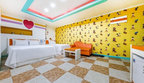 Room (Twin (1 PC Netflix Available Air Puri)