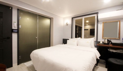 Room (Standard B)