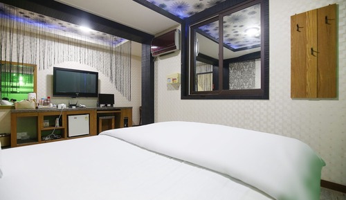 Room (VIP)