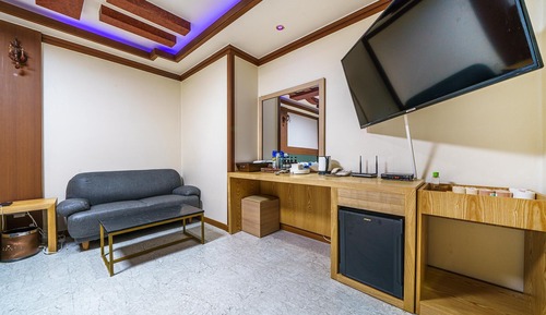 Room (Special Room)