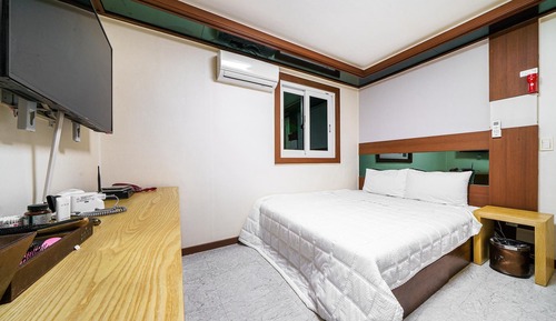 Room (Standard Room)