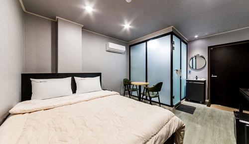 Room (Standard room)