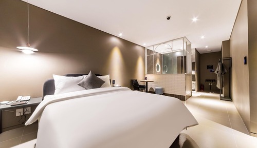 Room (Deluxe room)