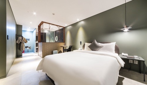 Room (Standard room)