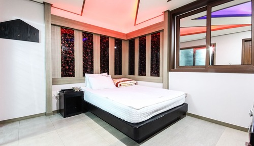 Room (Standard Room)