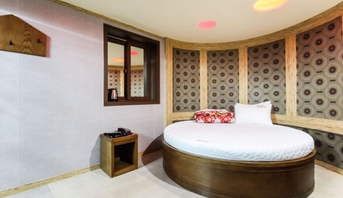 Room (Special Room)