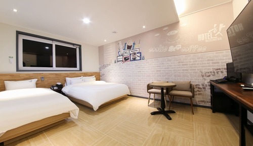 Room (Ultra-high-end Couples PC Room - Twin)