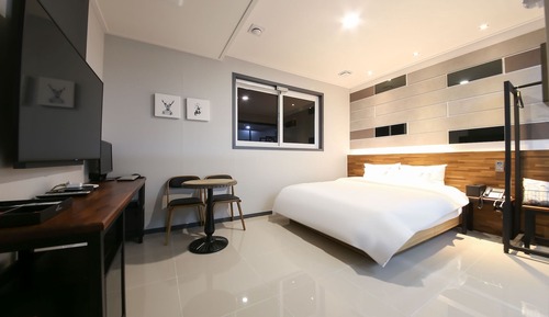 Room (Standard room (breakfast provided Dis)