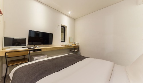 Room (Deluxe room)