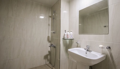 Room (Standard Room)