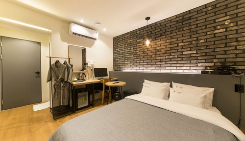Room (Sedentary)