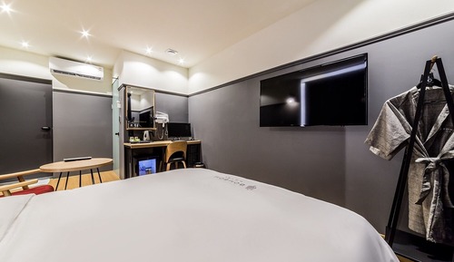 Room (Deluxe room)