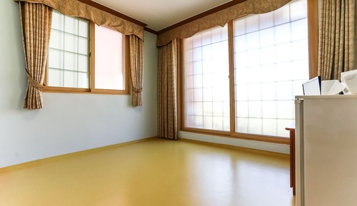 Room (Ondol)