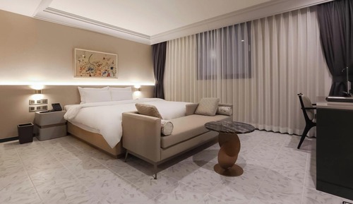Room (Deluxe Double Non-Smoking (Breakfast )