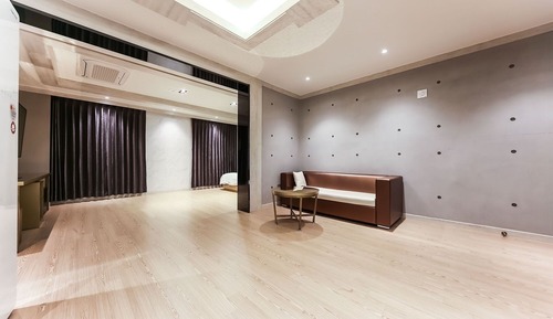Room (Deluxe room)