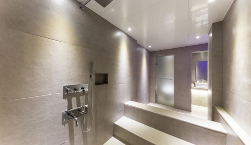 Room (Semi-suite)