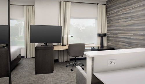 Estudio Business, 1 cama de matrimonio grande con sofá cama, vistas al jardín (Hearing Accessible)