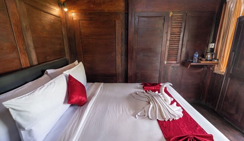 Habitación (Mini Joglo)