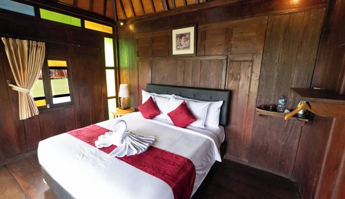 Habitación (Joglo Lake)