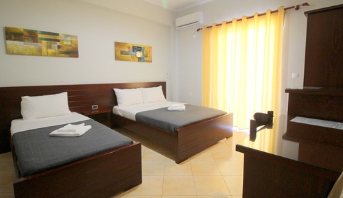 Habitación triple económica