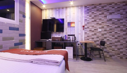Room (Standard room)