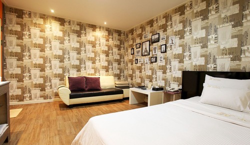 Room (Special room (Samsung 50-inch TV with)