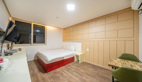 Room (Standard Room)