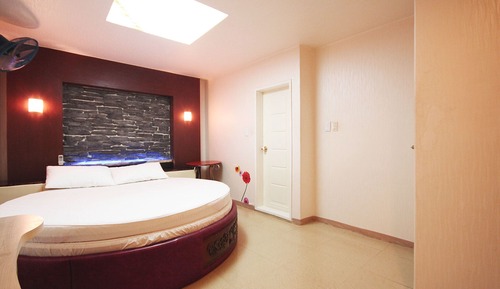 Room (Special Room)