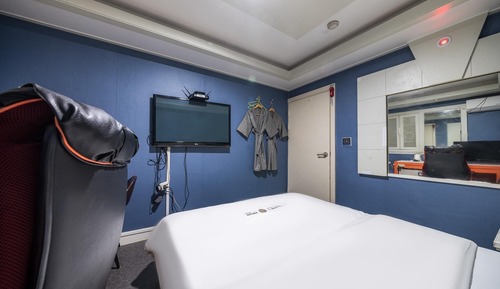 Room (Semi-private room B (no hard))