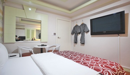 Room (Semi-special Room A)