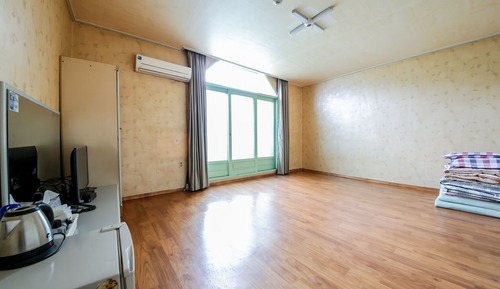 Room (On-dol)