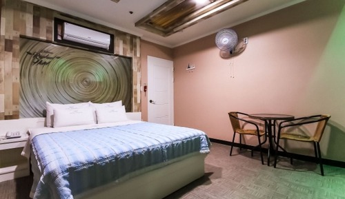 Room (Super discount room (net Netflix avai)