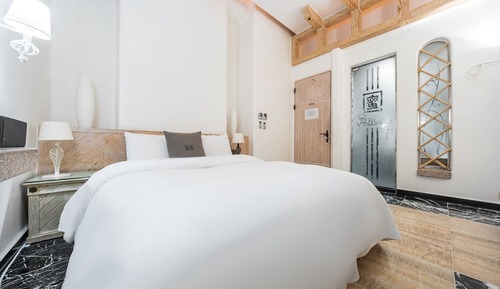 Room (Standard Room)