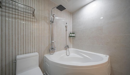 Room (Deluxe (Netflix available single bath)