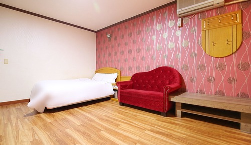 Room (Ocean View Suite Room)